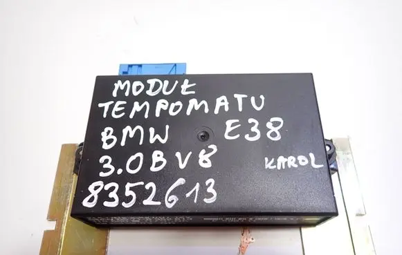 BMW 7 E38 Cruise control unit/module 8352613
