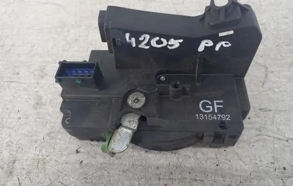 Opel Meriva A Front door lock 13154792GF