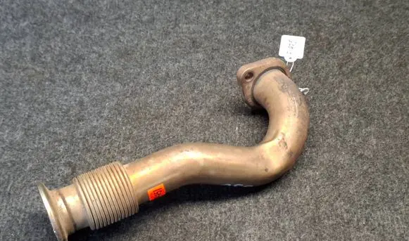 Audi A8 S8 D2 4D EGR valve line/pipe/hose 059131525BN