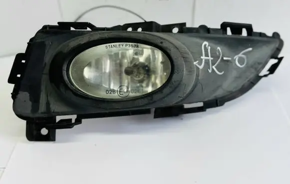 Mazda 3 I Front fog light P3578