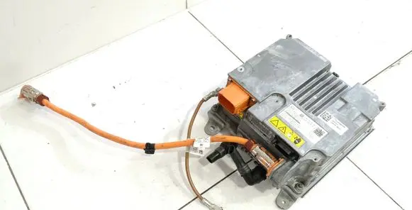 Mercedes-Benz EQA Voltage converter inverter A0009003132