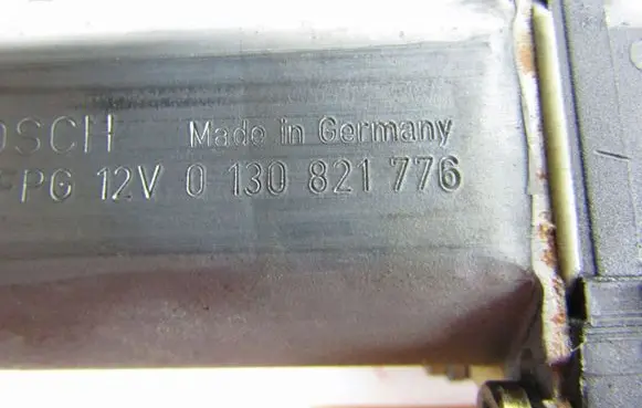 Volvo S80 Rear door window regulator motor 0130821776