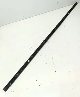 Front bumper splitter molding