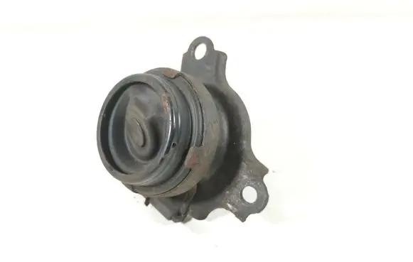 Honda FR-V Engine mount bracket 50821-S9A-023