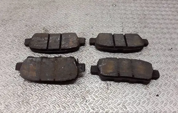 Nissan X-Trail T30 Brake pads (rear) 