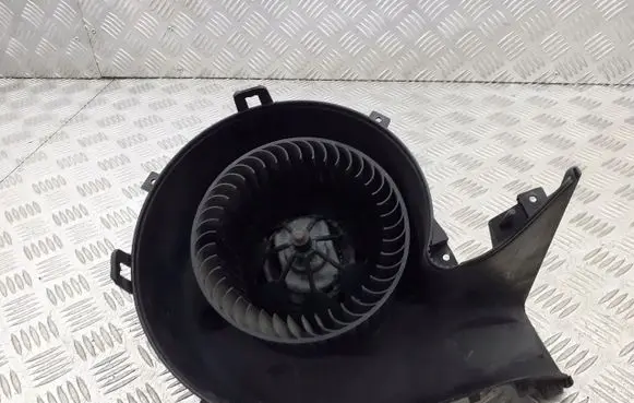 Opel Vectra C Front door blower motor 985852T
