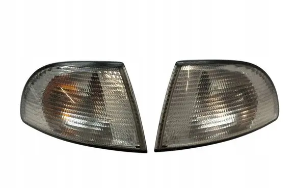 Audi A4 S4 B5 8D Front indicator light 