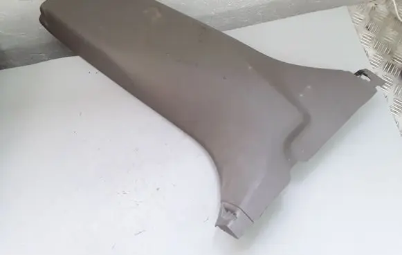 Nissan Leaf I (ZE0) (B) pillar trim (bottom) 769163NA0A