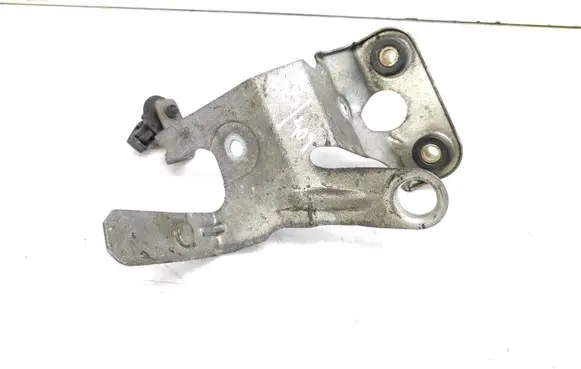 Lancia Thesis ABS pump bracket 