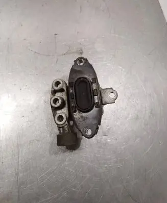 Opel Mokka Engine mount bracket 95135160 5160 8118296A