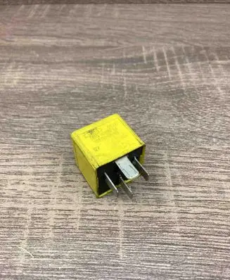 Ford Mondeo MK I Other relay 93BG14N089BA V23136B1X3