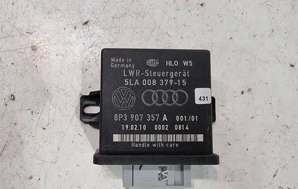 Audi A3 S3 8P Light module LCM 5LA00837915 8P3907357A 00020814