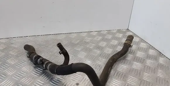 Land Rover Range Rover L322 Engine coolant pipe/hose BH428D010AC