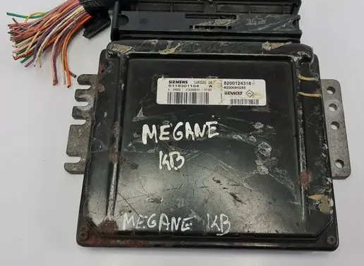 Renault Megane I Engine control unit/module 8200124318