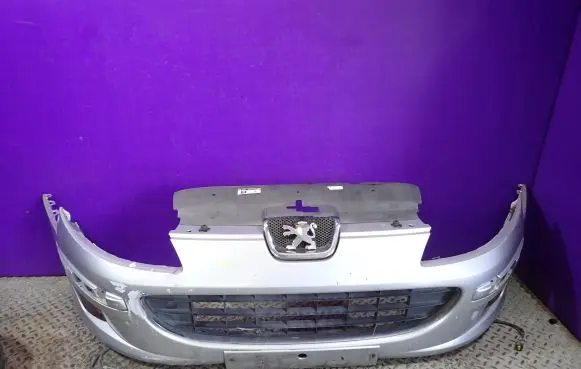 Peugeot 407 Front bumper