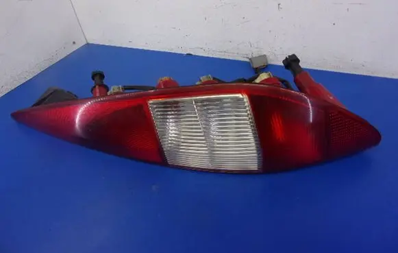 Ford Mondeo Mk III Rear/tail lights 1S71-1404-C