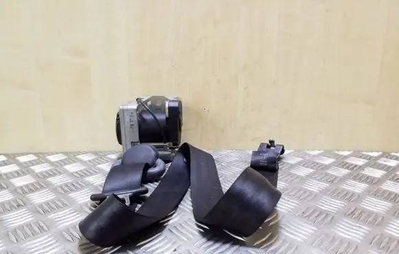 Skoda Octavia Mk1 (1U) Front seatbelt 1U4857702C 00064786