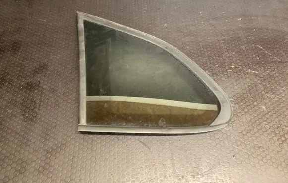 BMW X1 E84 Rear side window 43R006723 E0002552