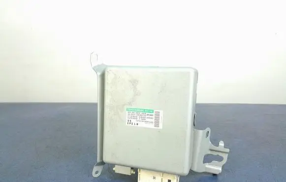 Toyota Avensis T270 Other control units/modules 8965005140