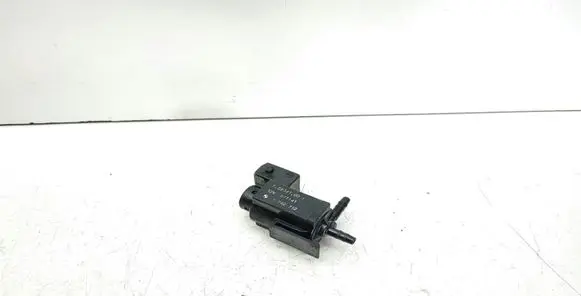 Vacuum valve