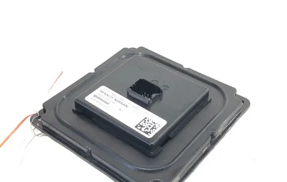 Renault Megane IV Voltage converter/converter module 260559976R