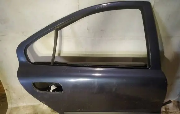 Rear door