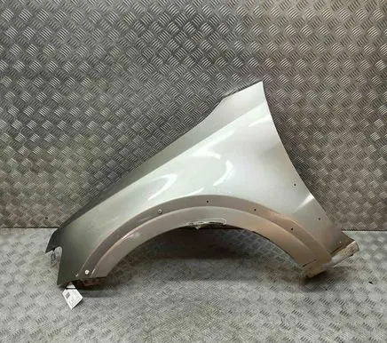 Mitsubishi Pajero Fender 5220C251