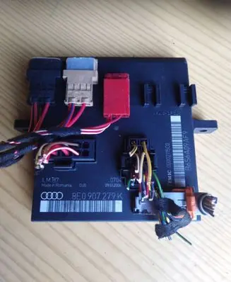 Audi A4 S4 B7 8E 8H Light module LCM