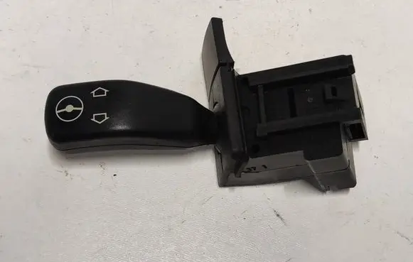 BMW 5 E39 Steering wheel adjustment switch 8373901 LK01800000