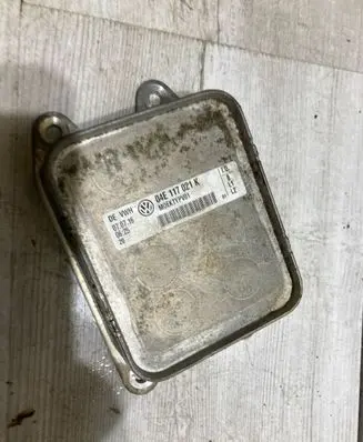 Audi A4 S4 B9 Engine oil radiator 04E117021K