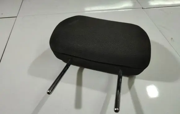 Opel Astra H Front seat headrest 