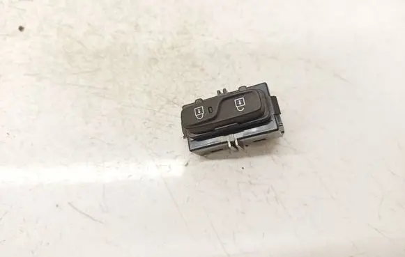 Volvo V40 Central locking switch button 31376498