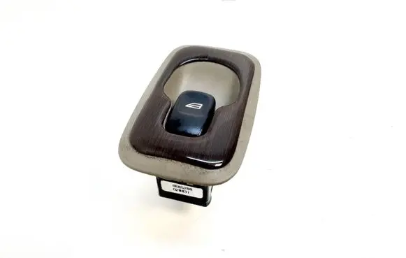 Volvo XC90 Electric window control switch 8685288