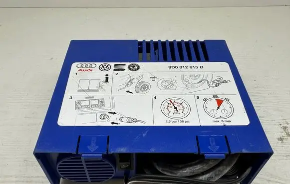 Audi Q7 4L Tire air pump compressor 8D0012615B