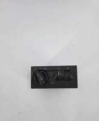 Volkswagen Golf III Light switch 1H6941531N