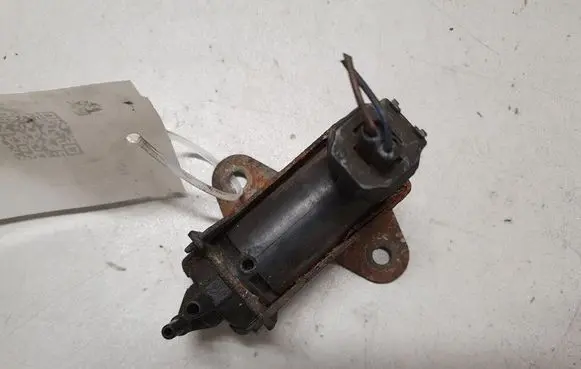 Jaguar S-Type Turbo solenoid valve