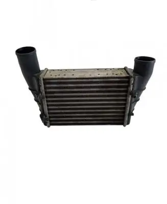 Volkswagen PASSAT B5 Intercooler radiator 058145805A