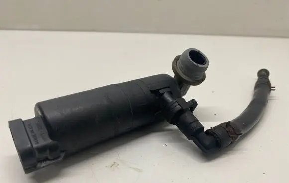 Toyota Avensis T250 Headlight washer pump 