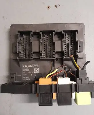 Volkswagen Caddy Comfort/convenience module 2K5937085