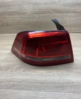 Volkswagen PASSAT B7 Rear/tail lights 3AE945095F 3AE945257 LEFTSIDE