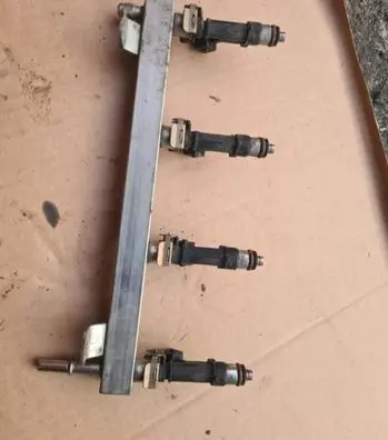 Opel Corsa D Fuel injectors set 55562258