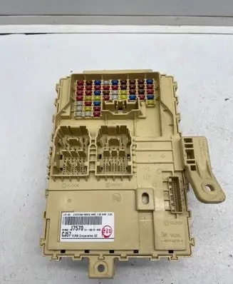 KIA Ceed Fuse module 91950J7570 J75701804190014 1318419008