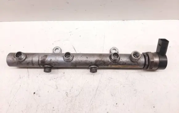 Audi A4 S4 B7 8E 8H Fuel main line pipe 059130090AG