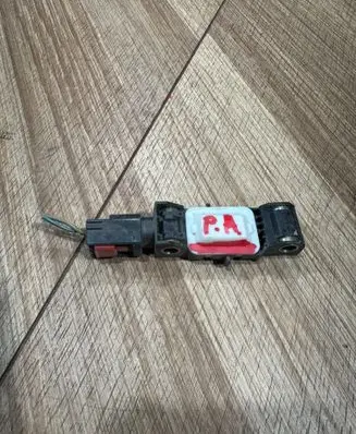 Chrysler Pacifica Airbag deployment crash/impact sensor 04671779AB 49255213 150203