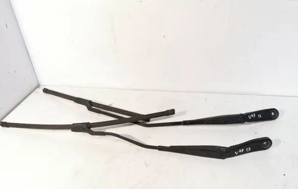 Volvo V40 Front wiper blade arm 31276059