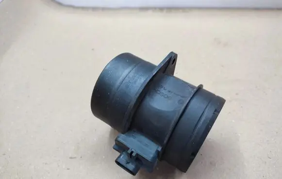 Audi A4 S4 B8 8K Mass air flow meter 03L906461A