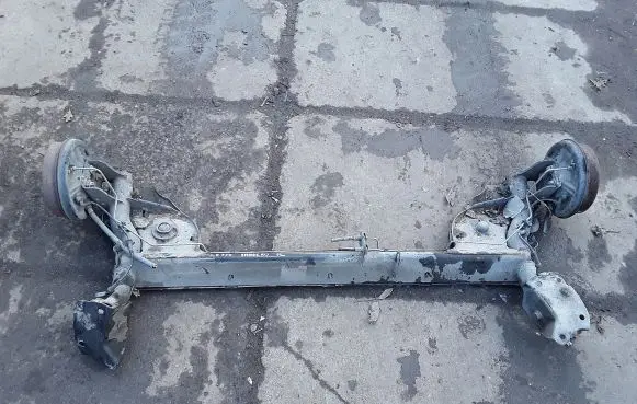 Renault Sandero II Rear axle beam 