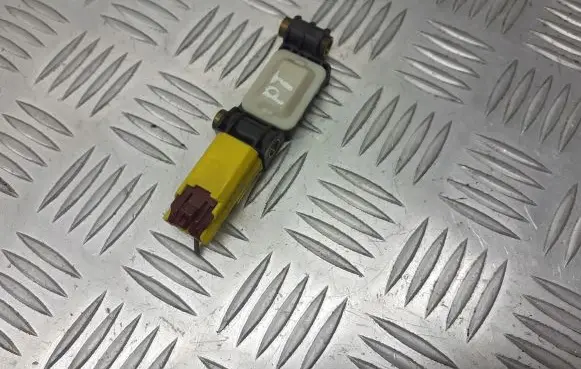 Audi A4 S4 B7 8E 8H Airbag deployment crash/impact sensor 8E0959643B