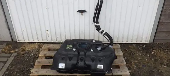 Toyota Yaris Fuel tank 