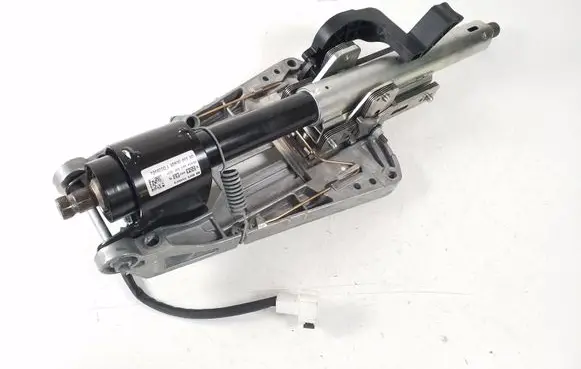 Mercedes-Benz E C207 W207 Steering wheel axle A2044604516